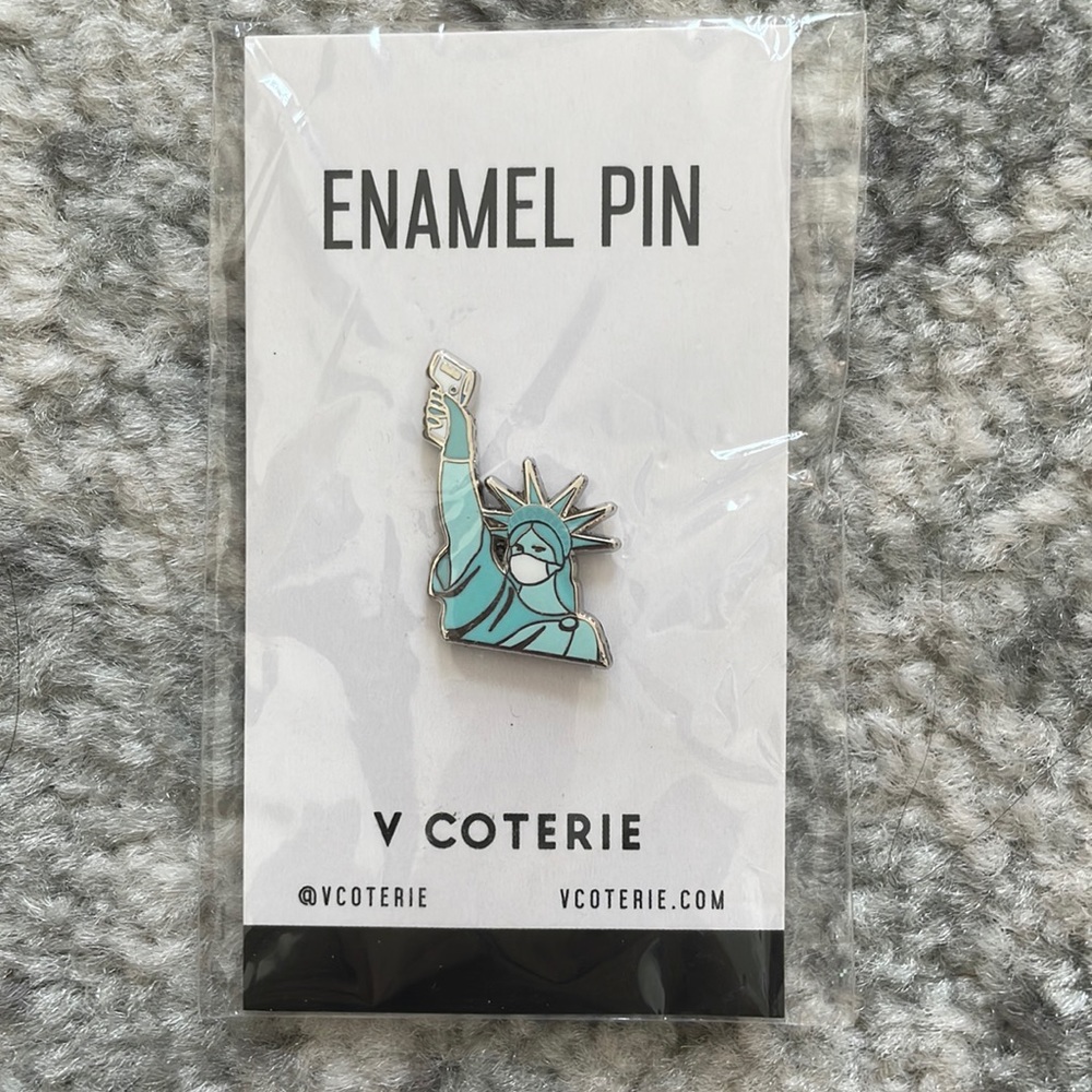 Figs V Coterie Enamel Pin